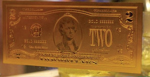 Nhon nhip thi truong tien li xi doc, la hinh anh