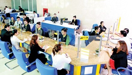 Lo dien ngan hang dau tien sap nhap hinh anh