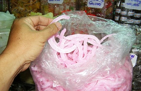 Thuc pham bat mat lam hai than hinh anh