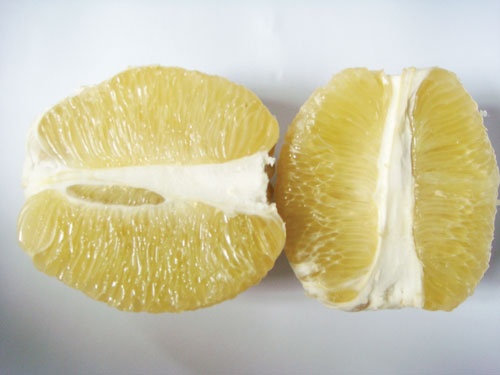 Bưởi là một nguồn bổ sung vitamin C tuyệt vời làm tăng sức đề kháng của cơ thể. 