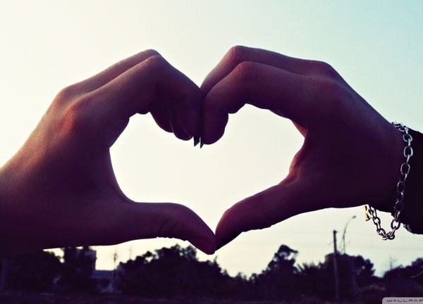 6. Mật độ quan hệ tình dục. Đã có rất nhiều nghiên cứu chứng minh, Quan hệ tình dục có thể là chìa khóa cho việc sống lâu trên đời. Một nghiên cứu về đàn ông ở nước Anh, bất ngờ là 50% đàn ông đã giảm tỷ lệ tử vong - hững người hầu hết đạt cực khoái đều đặn.