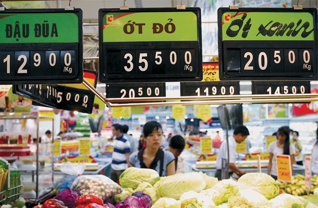 Vi sao gia xang giam hang hoa khong ha? hinh anh