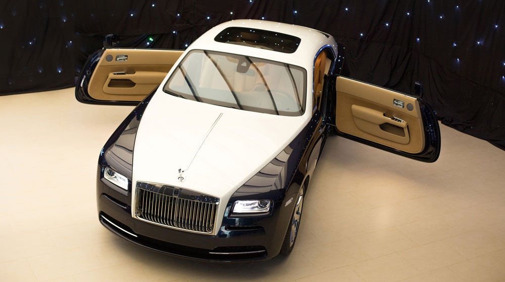 Lamborghini, Rolls-Royce, Bentley sap khoc thet vi thue o VN hinh anh