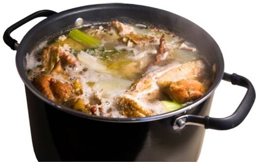 Vi sao ban nen uong nuoc ham xuong? hinh anh