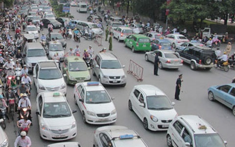 Gia cuoc van tai da dong loat giam 5-15% hinh anh