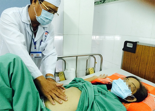 Lao ruot de nham ung thu hinh anh