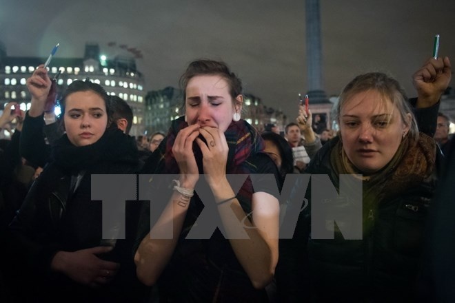 Chau Au tiep tuc that chat an ninh truoc nguy co khung bo hinh anh