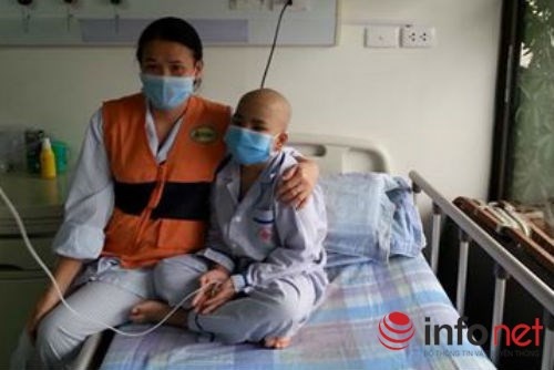 Một ca ghép tủy thành công cho bệnh nhi tại Viện Huyết học và truyền máu Trung ương.
