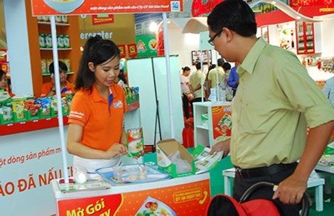 Bo tran quang cao: Duoc nay, mat kia hinh anh