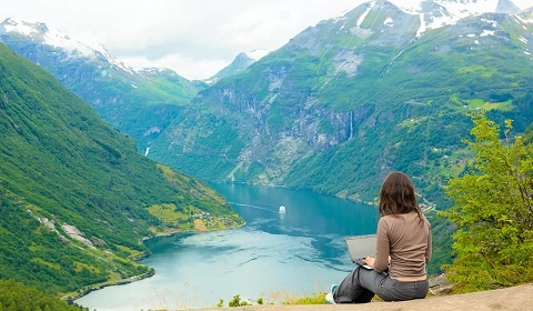 Nhung cong viec chu du khap noi lai kiem duoc nhieu tien hinh anh