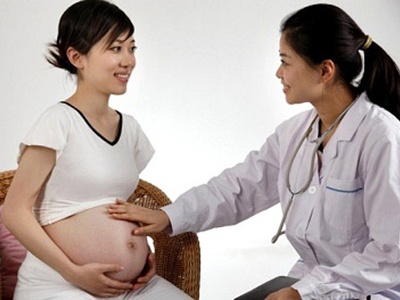 Thai phu nao co nguy co vo tu cung? hinh anh