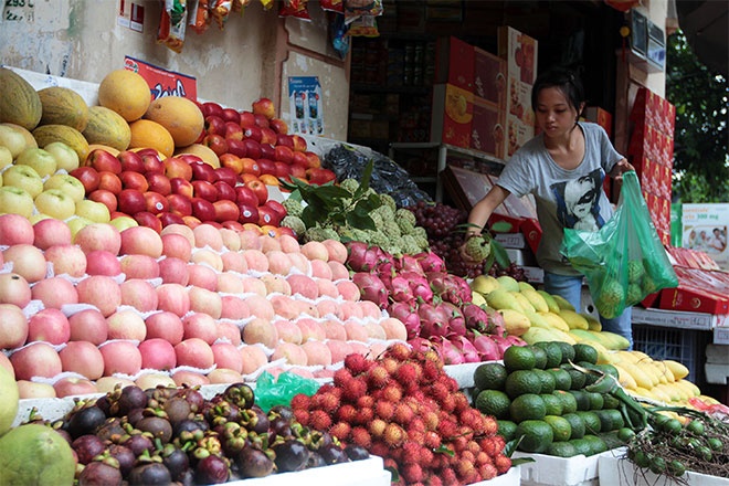 Người tiêu dùng không phân biệt nổi hoa quả (trong đó có táo) nhập chính ngạch và nhập lậu, an toàn hay không an toàn. 
