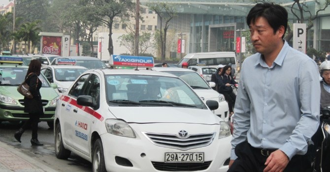 Xang giam gia manh, cuoc van tai giam nho giot la bat thuong hinh anh