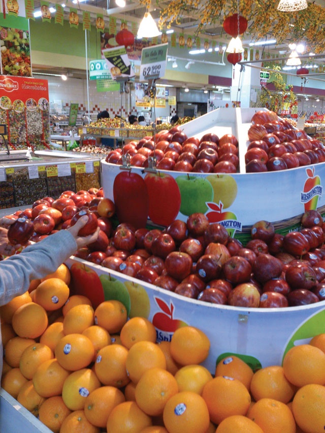 BigC ở TP.HCM bán táo Gala.