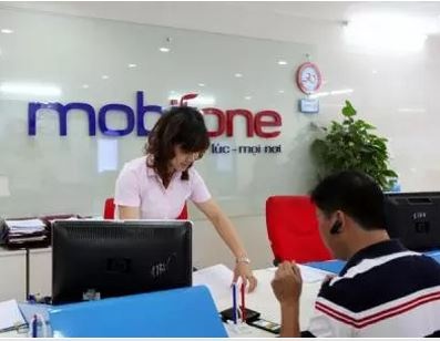 VNPT, MobiFone ruc rich ‘xa khoi’ hinh anh