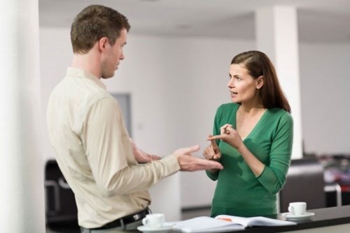 84 % những người phụ nữ tiết lộ rằng họ có quan hệ tình dục với những người đàn ông để nhận được sự giúp đỡ hoặc hỗ trợ từ họ. Các chuyên gia tình dục cho rằng đây là hiện tượng