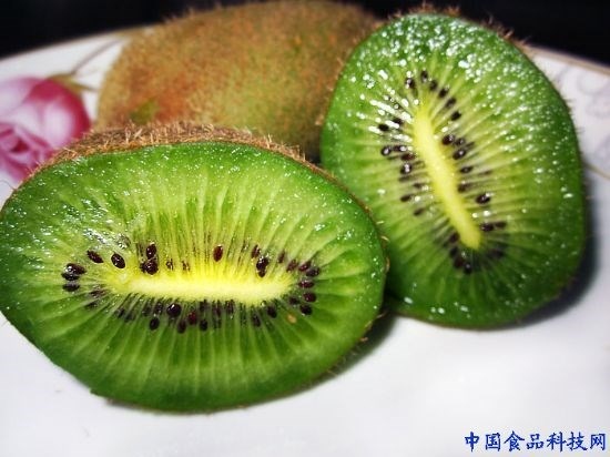 Nên sử dụng một số thức ăn,đồ uống chua nhằm giúp tăng tiết nước bọt. Tránh các thức ăn uống chứa nhiều đường.