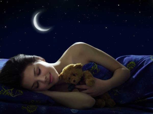 Thức dậy muộn: Thức dậy muộn vào mỗi buổi sáng sẽ khiến bạn cảm thấy mệt mỏi hơn bình thường. 