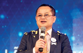 Ông Lê Văn Quang là Chủ tịch kiêm Tổng Giám đốc công ty Cổ phần Tập đoàn Thủy sản Minh Phú.