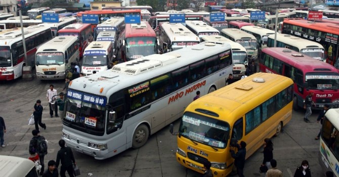 Xang giam, ve xe Tet tang 20-60% la phu thu chieu rong hinh anh