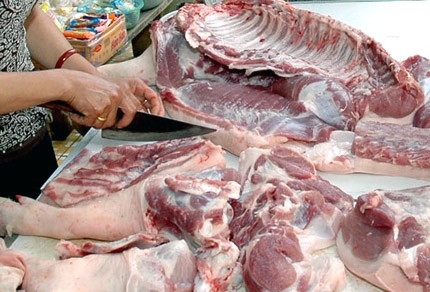 Tet tiet kiem, dan Thu do chung nhau mo lon hinh anh