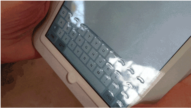 Ban phim vat ly ngay tren man hinh cam ung hinh anh