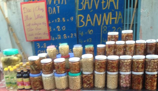 Mut Tet, dua hanh… le duong: Chu yeu ‘ep’ nguoi quen hinh anh