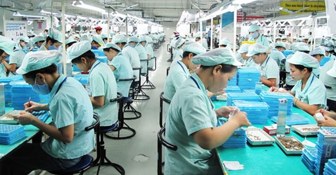 Sep nguoi Viet duoc tra luong kem nguoi Singapore toi 5 lan hinh anh