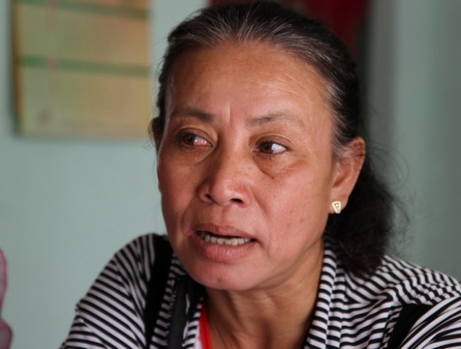 Tet dam nuoc mat cua nhung nong dan do hoa lay chau hinh anh