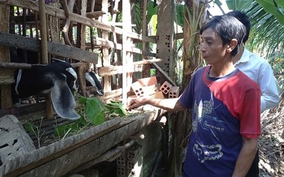 Mô hình “ngân hàng dê” từng bước giúp thanh niên xã Thạnh Phú Đông thoát nghèo.