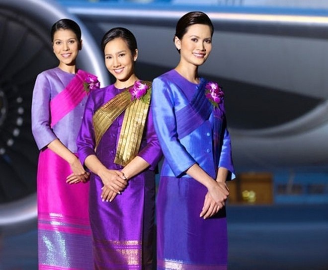 Nhung bo dong phuc hang khong dep nhat the gioi hinh anh