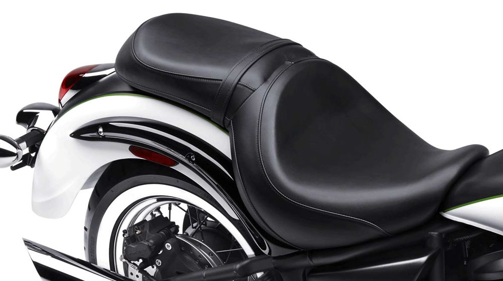 Chiều rộng yên cũng ảnh hưởng tới khả năng chống chân.