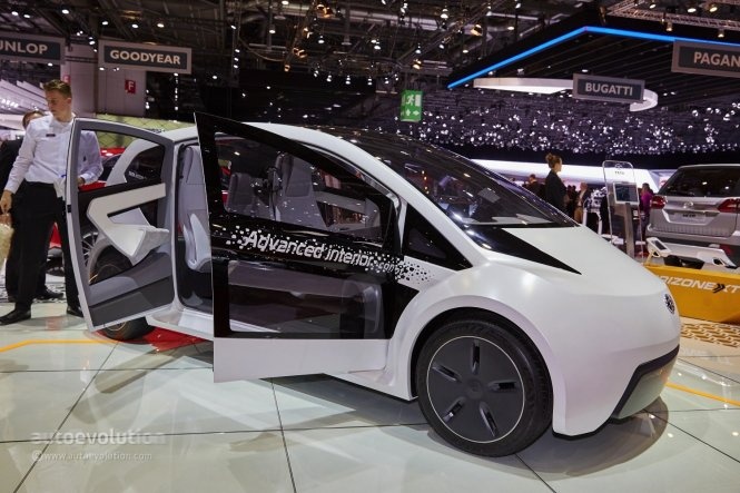 Chiếc ConnectNext concept tại triển lãm Geneva 2015.