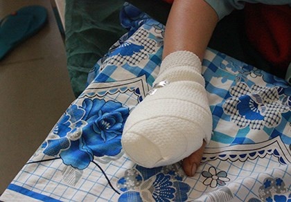 Chị N. đang điều trị tại bệnh viện.