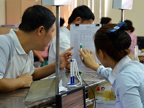 Dua giam lai suat tien gui hinh anh