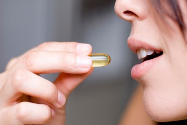 12 tuần đầu tiên của thai kỳ là thời gian não và hệ thống thần kinh của em bé được hình thành và phát triển mạnh nhất. Do vậy, axit này sẽ giúp ngăn ngừa các dị tật bẩm sinh ở não và cột sống của thai nhi, giảm nguy cơ sinh non và khuyết tật tim.