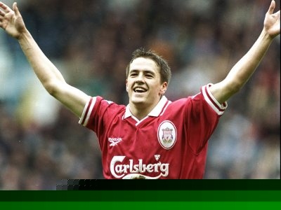 Carlsberg đình đám một thời cùng Michael Owen.