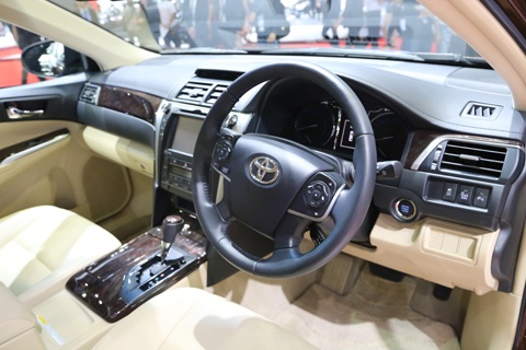 Nội thất Toyota Camry 2015.