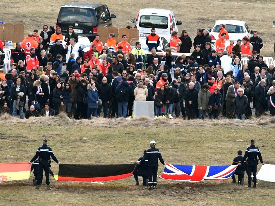 Chenh lech tien boi thuong vu roi may bay Germanwings hinh anh