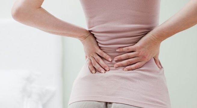 Dau lung o nguoi tre tuoi hinh anh