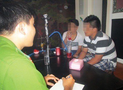 Shisha la gi, co gay nghien khong? hinh anh