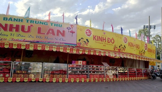 Moi ban hang, banh trung thu da lo e hinh anh