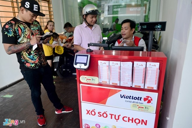 Am tham ban ve so kieu My qua mang, khach choi de bi lat keo hinh anh