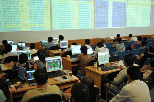 Mot chut roi loan, mat ngay nghin ty hinh anh