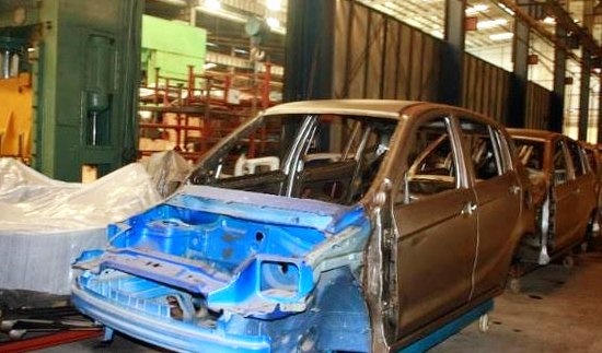 Nha may oto nghin ty ban sat vun: Dai gia sat nghiep hinh anh