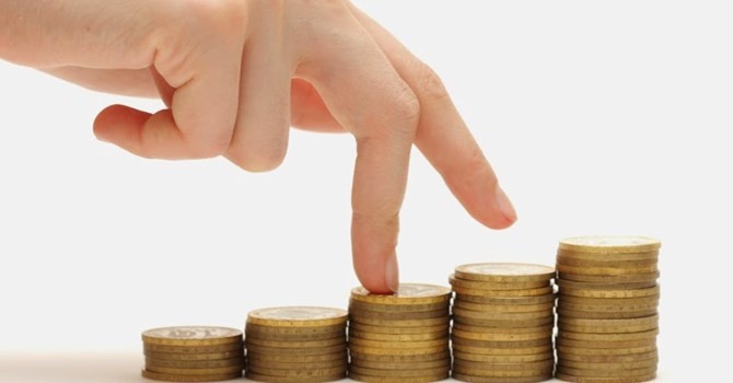 Luong toi thieu o Viet Nam tang qua cao? hinh anh