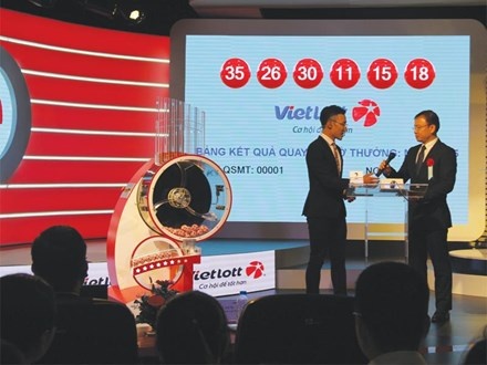 'Cuoc chien nong' tu Vietlott hinh anh