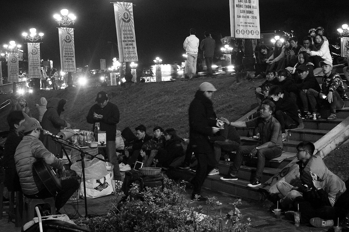 Da Lat,  ca phe bet Da Lat,  quan tra ba dao anh 1