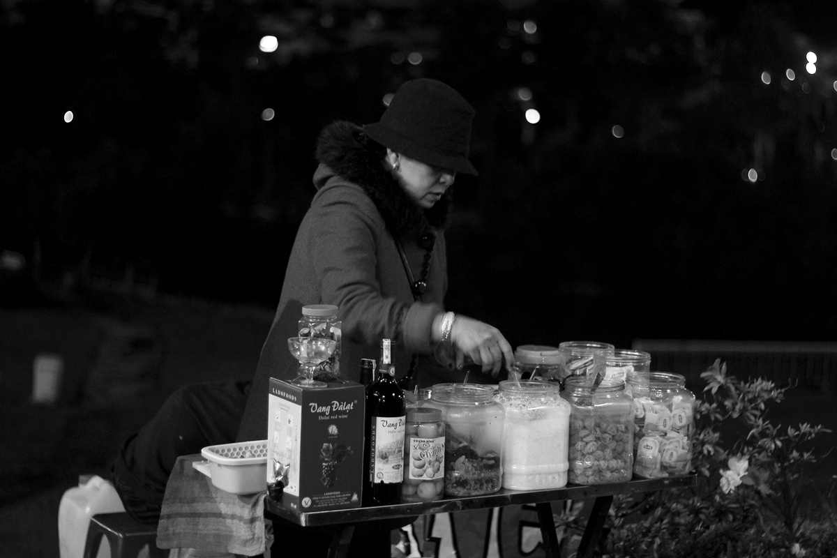 Da Lat,  ca phe bet Da Lat,  quan tra ba dao anh 2