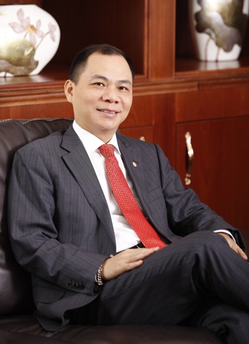 Ong Pham Nhat Vuong anh 1